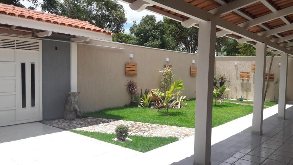  CASA COM SAUNA e PISCINA NO CENTRO