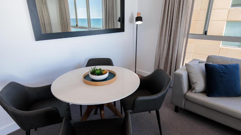 Oaks Glenelg Plaza Pier Suites - Resim 13