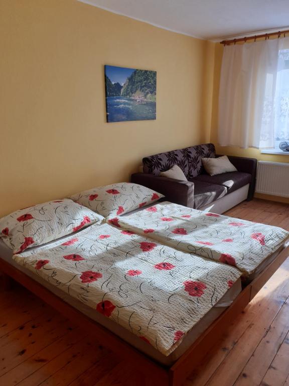Postel nebo postele na pokoji v ubytování Chalupa Anna