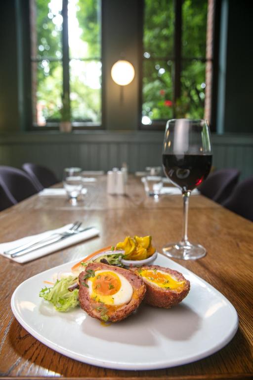 Schoolhouse Hotel - Resim 4