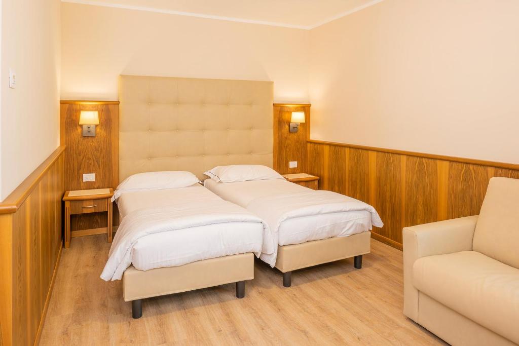 Hotel Centrale - Standard Triple Room