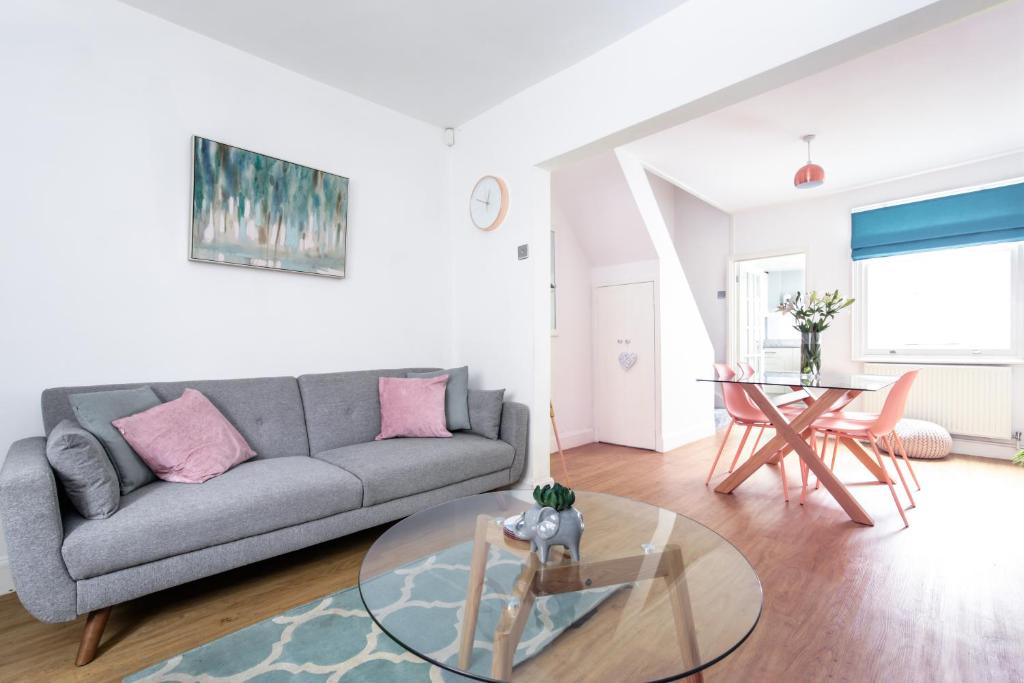 Beautiful City Centre Cottage - Within City Walls