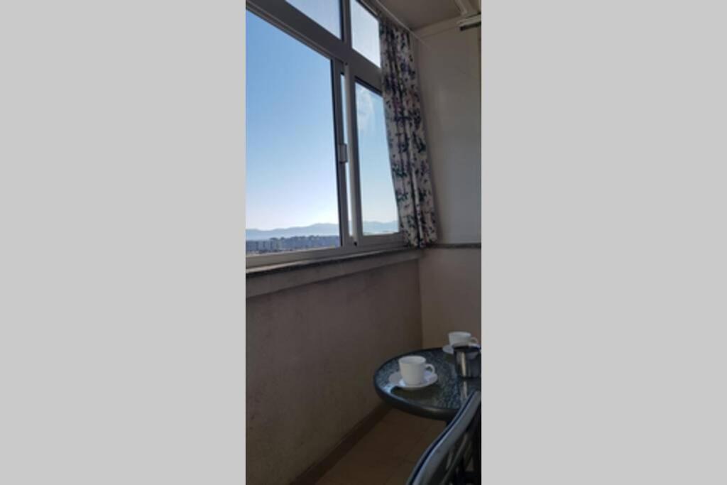 Balkon lub taras w obiekcie Apartment KIKI, 7th floor, with a sea view, free WiFI, for 2 persons