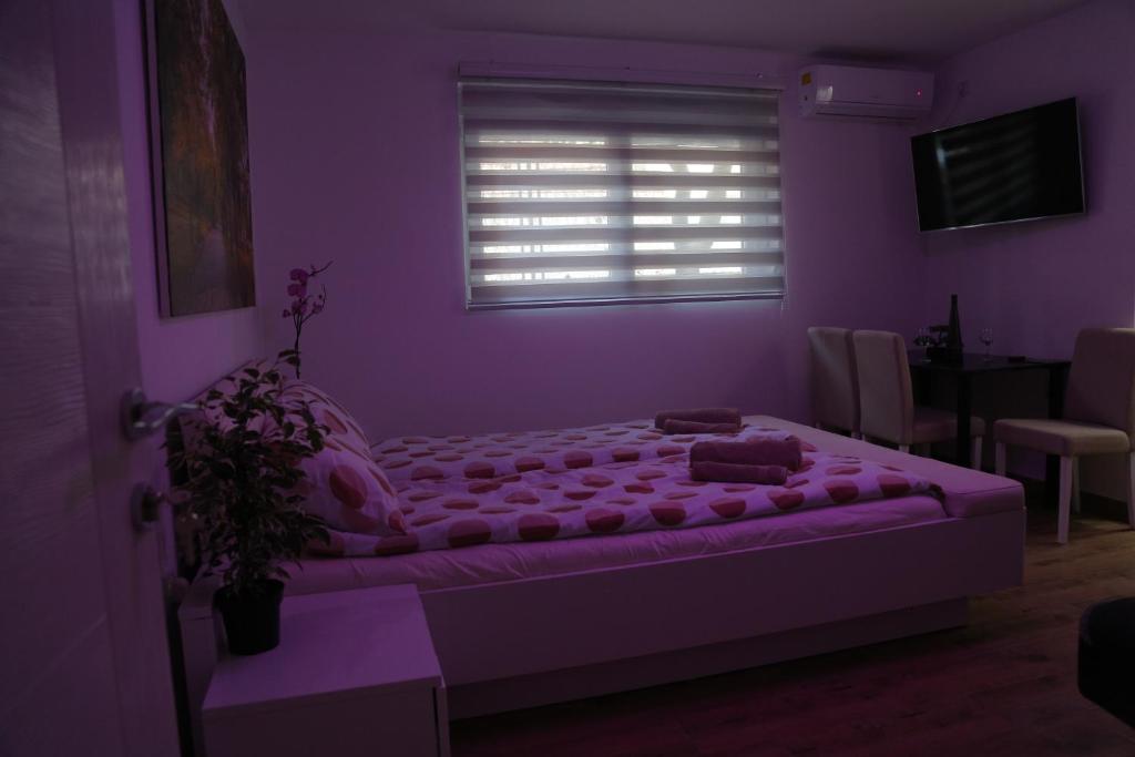 Exact Apartments - One-Bedroom Apartment