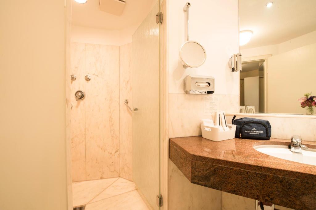 Koupelna v ubytování Hotel Traube Rüdesheim