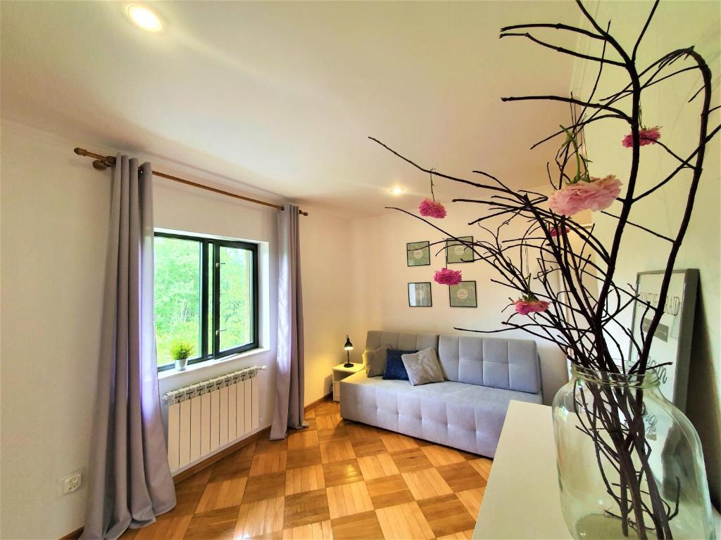 Posedenie v ubytovaní Apartamenty pod Holicą
