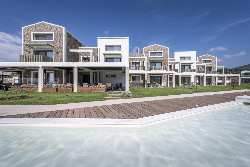 Thalassa Suites