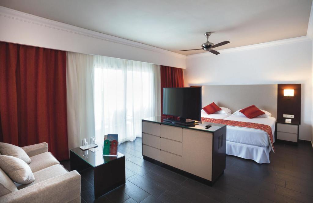 Hotel Riu Monica - Adults Only, Nerja – Updated 2022 Prices