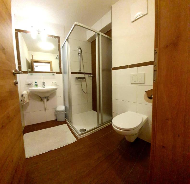 Koupelna v ubytování Gästehaus Flörl 1