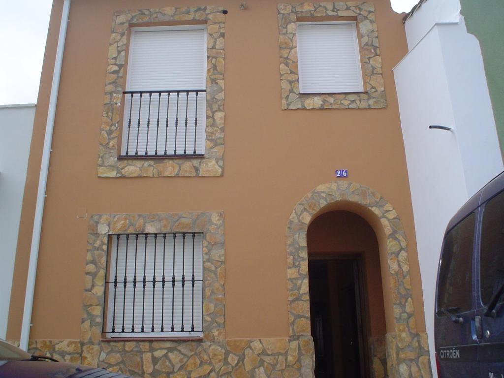 Casa en el pantano de Orellana - 