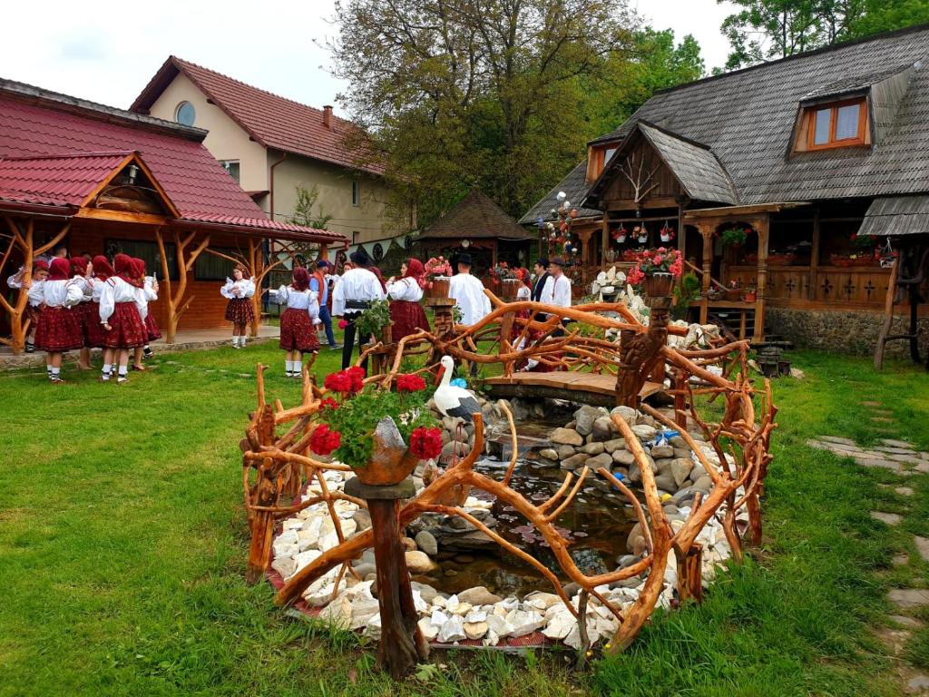Zahrada ubytování Pensiunea Rustic Oncesti