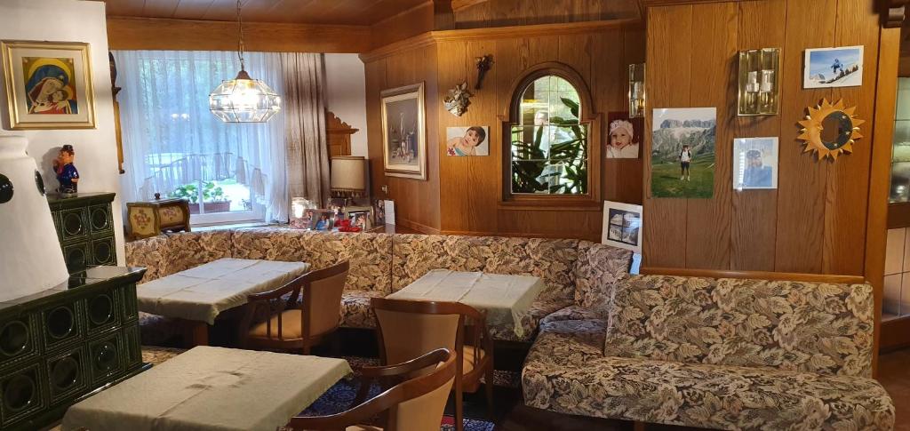 Fotografie z fotogalerie ubytování Hotel Diana v destinaci Canazei