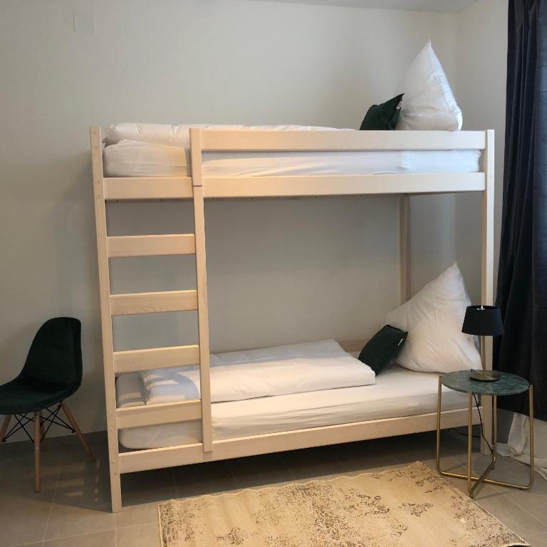 business & fitter Apartment - One-Bedroom Apartment