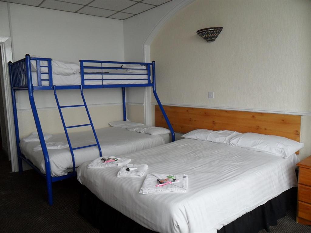 
Superior Family Room
