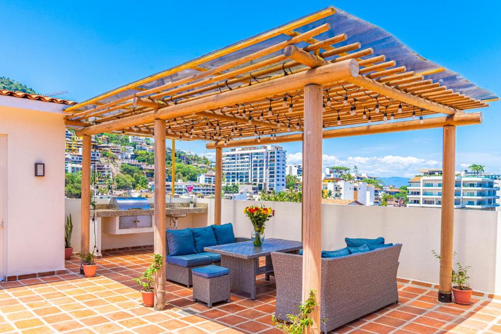 Balkón nebo terasa v ubytování Tres Marias Luxury Suites - Adults Only