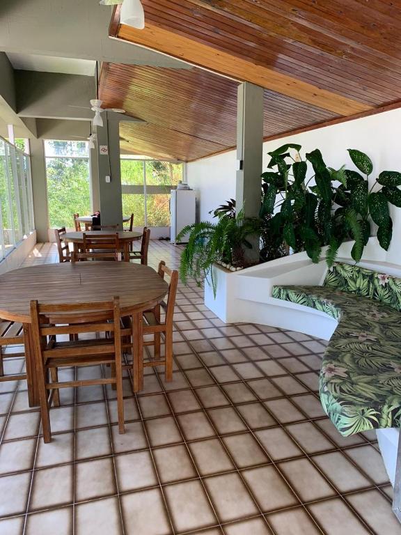  Apto 710 Wembley Beach