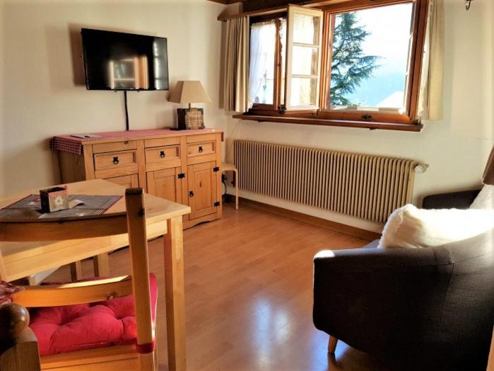 Posezení v ubytování B & B Brienz