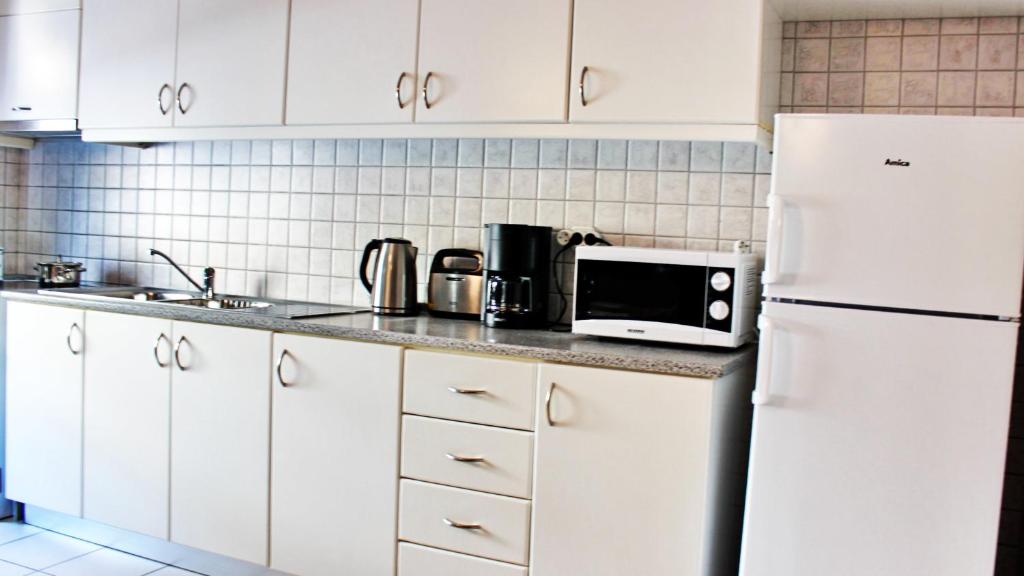 Kuchnia lub aneks kuchenny w obiekcie Vallia Suites - Double suite B1