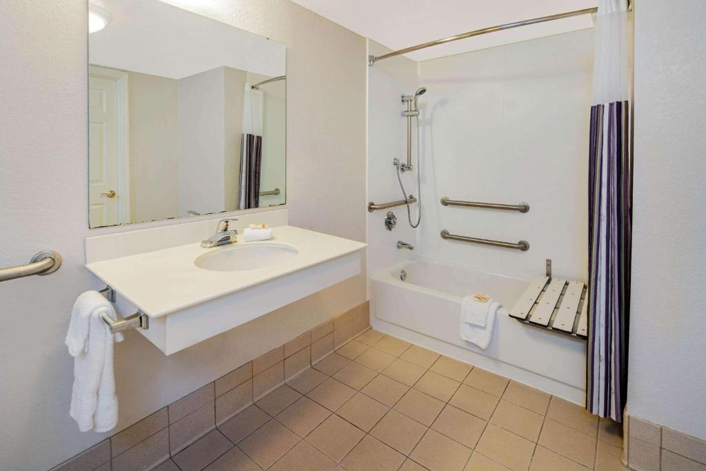 La Quinta Inn & Suites by Wyndham Irvine Spectrum - Camera Doppia - Accesso Disabili/Non Fumatori