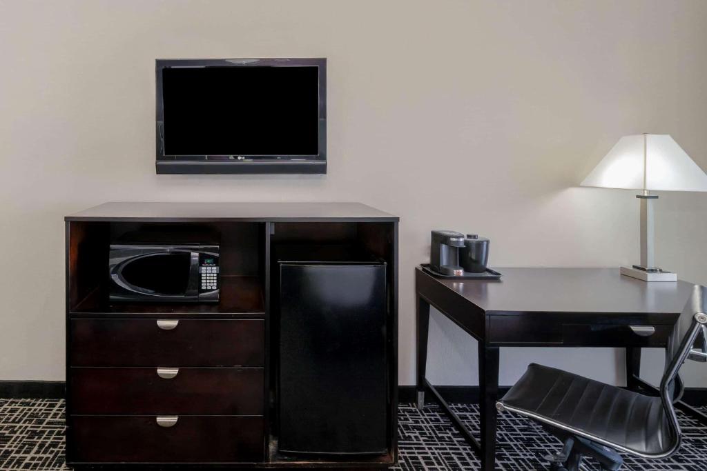 La Quinta by Wyndham Canton MS - Habitación Con Cama Extragrande - No Fumadores