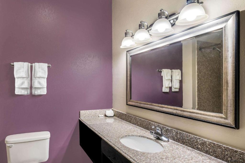 La Quinta by Wyndham Canton MS - Suite 1 Chambre Lit King-Size - Non-Fumeurs