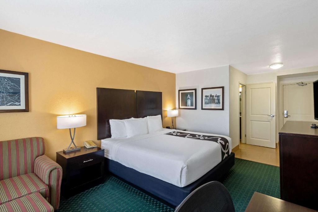University Inn & Suites Berkeley photo