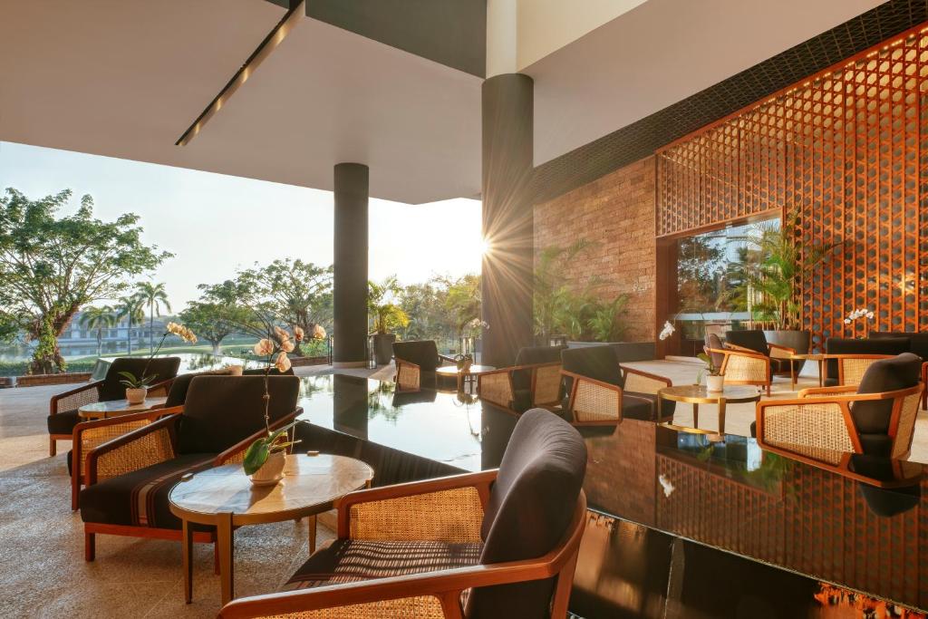 Posezení v ubytování Awei Metta (Yangon)