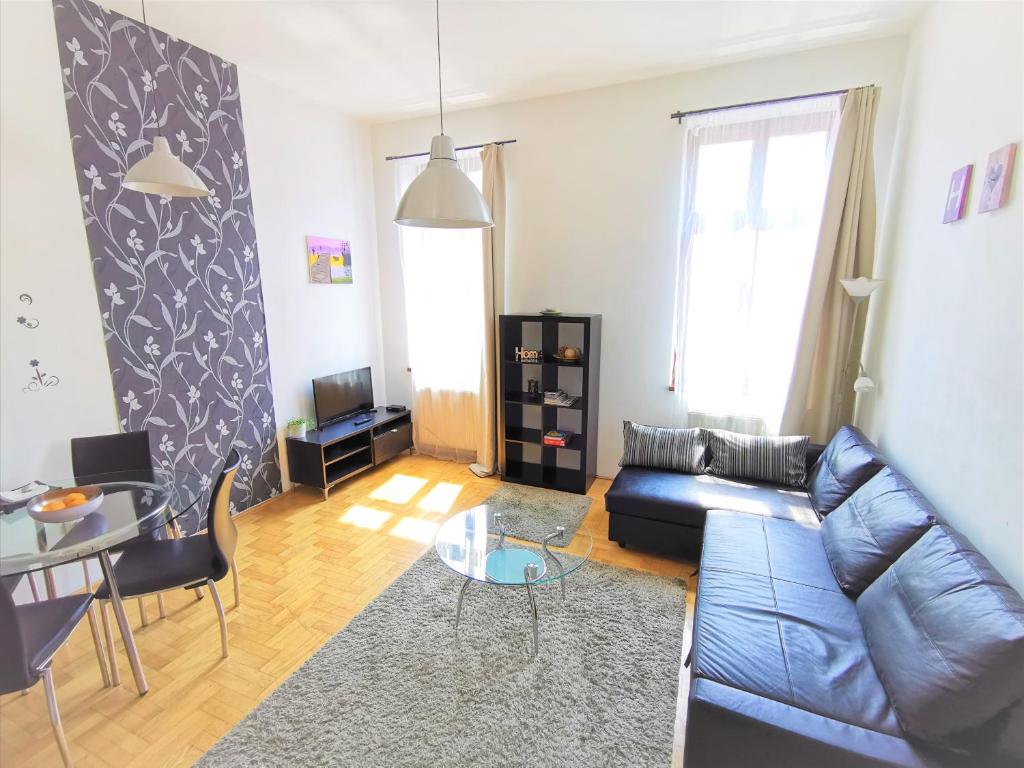 Posedenie v ubytovaní Gozsdu Apartment