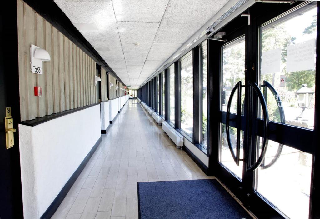 Fitness centrum a/nebo fitness zařízení v ubytování Hotel Småland