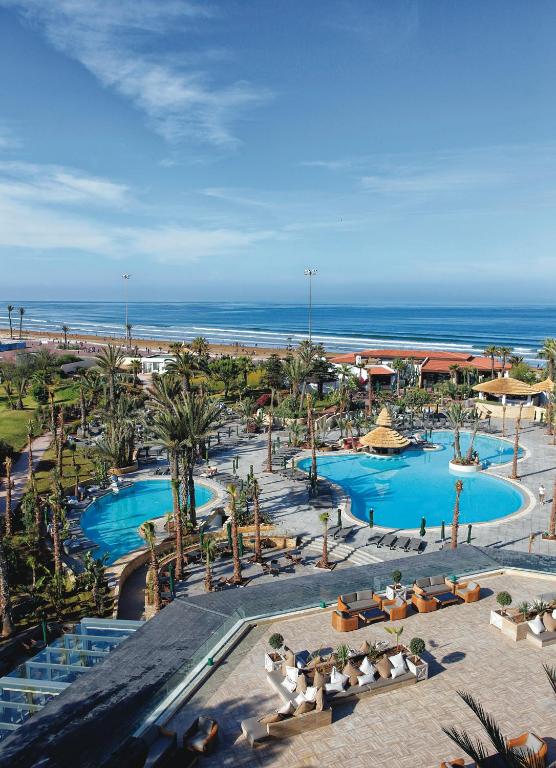 Bazén v ubytování Hotel Riu Tikida Beach - Adults Only - All inclusive nebo v jeho okolí