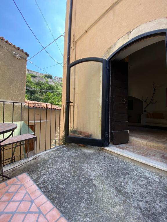Balkón nebo terasa v ubytování Fisolare Suite romantica per due