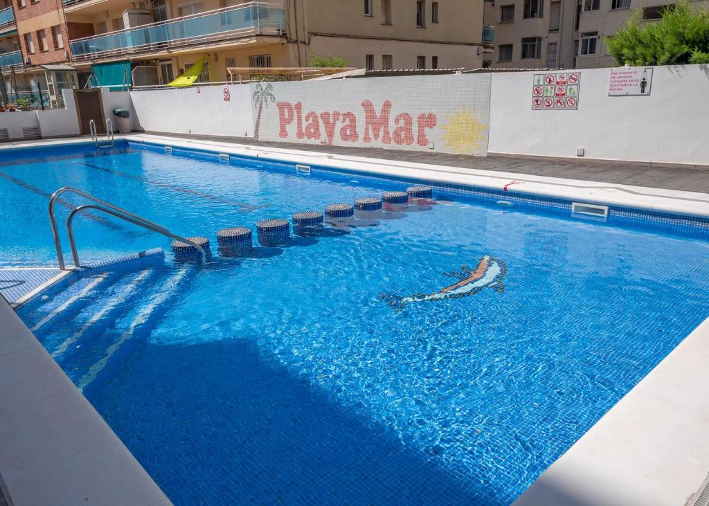 Bazén v ubytování HomeHolidaysRentals Brizna nebo v jeho okolí