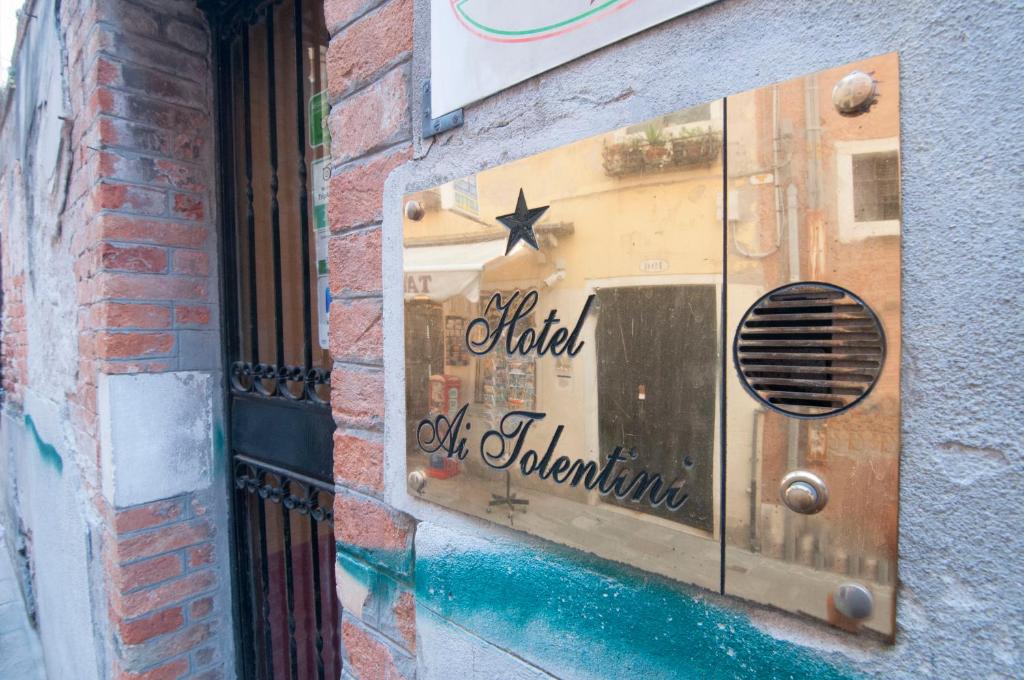 Certifikát, hodnocení, plakát nebo jiný dokument vystavený v ubytování Albergo ai Tolentini