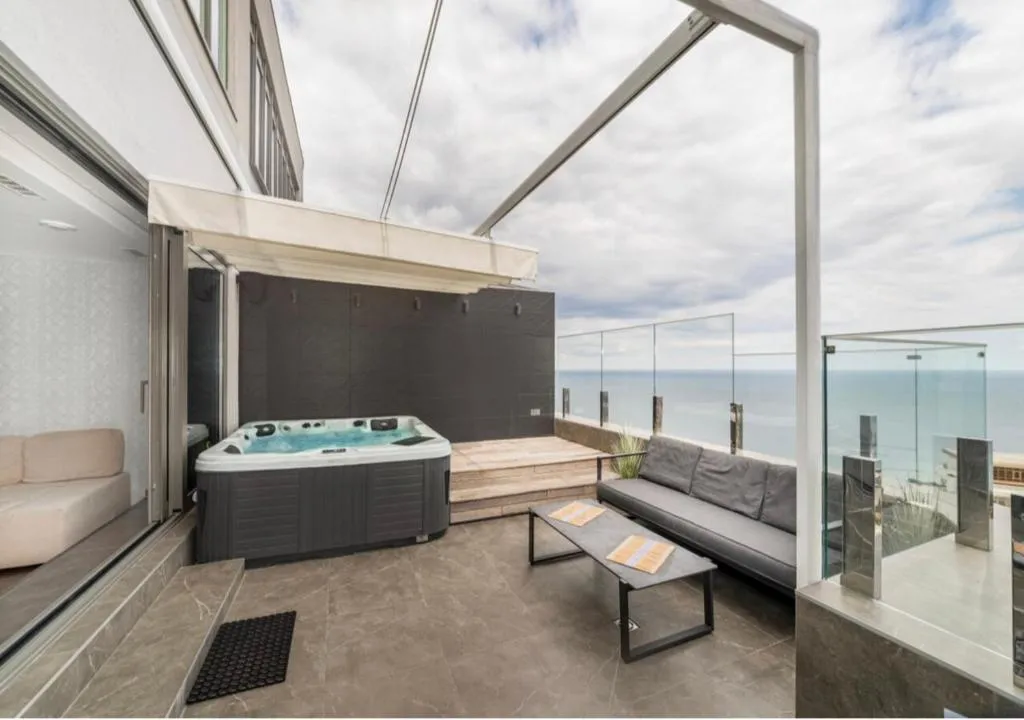 LUXURY party house-penthouse with a sea view, Kryzhanivka, Ukraine