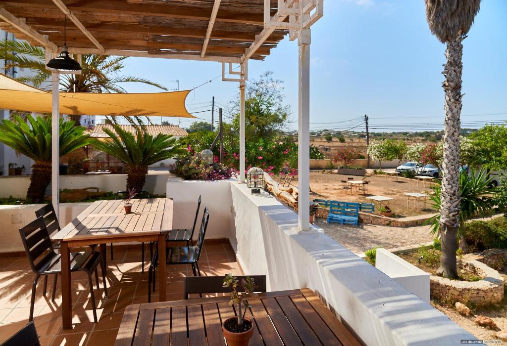 Hostal Illes Pitiüses, San Ferrán de ses Roques – Prezzi ...