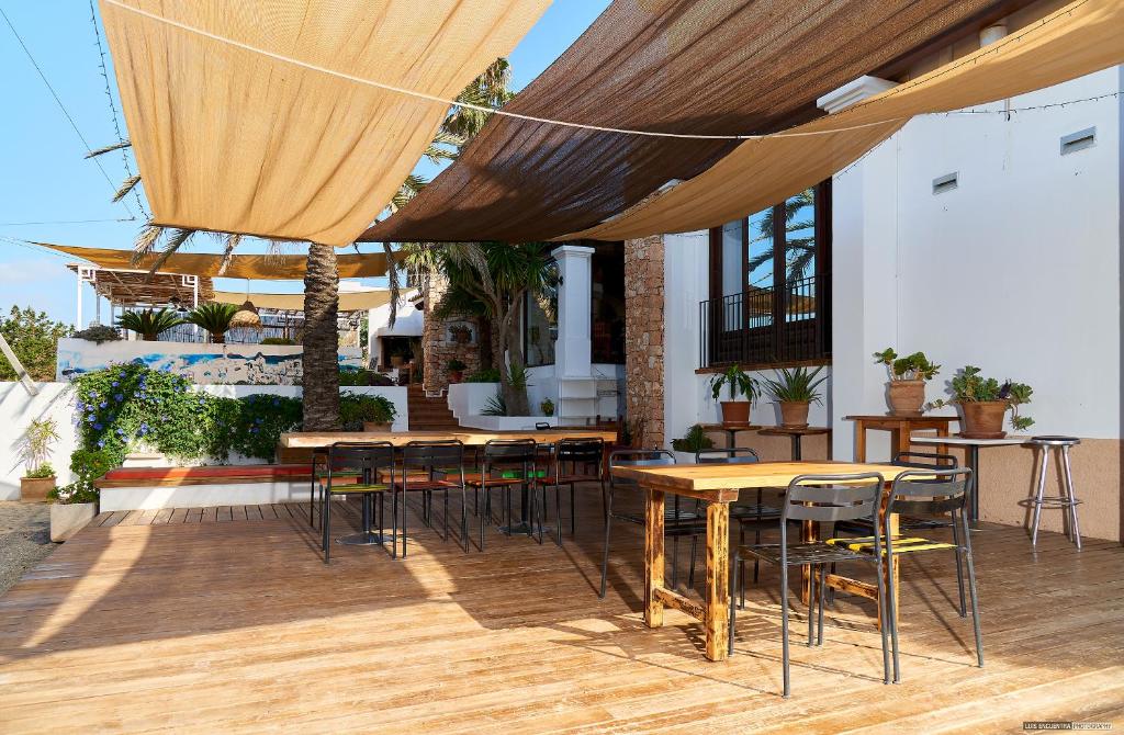 Hostal Illes Pitiüses, San Ferrán de ses Roques – Prezzi ...