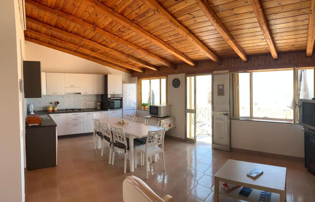 Kuchyň nebo kuchyňský kout v ubytování Casa Helenia Bruca