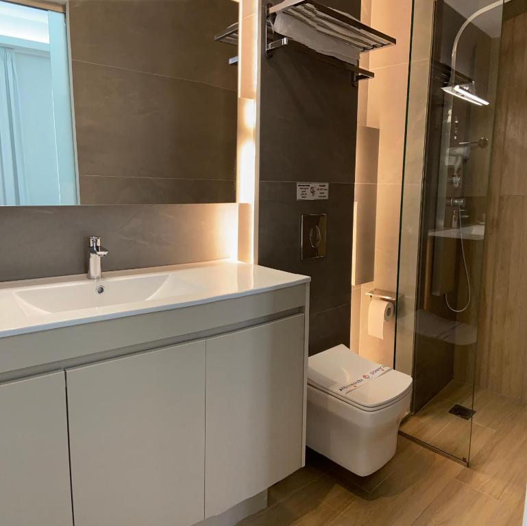 Kúpeľňa v ubytovaní Chic Centre Suites Athens
