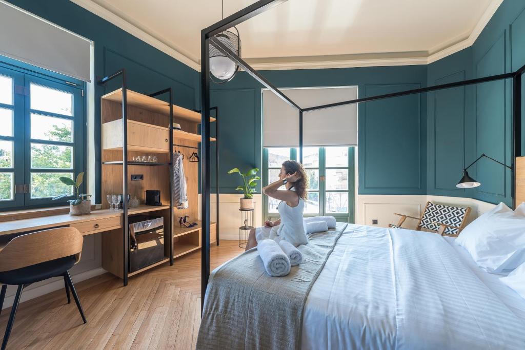 Moon And Stars Athens - Resim 13