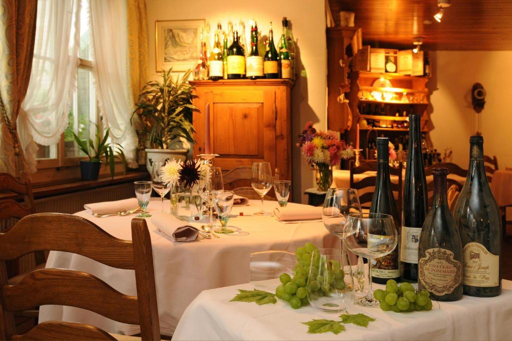 Bebidas en Alpenblick Hotel & Restaurant Wilderswil by Interlaken