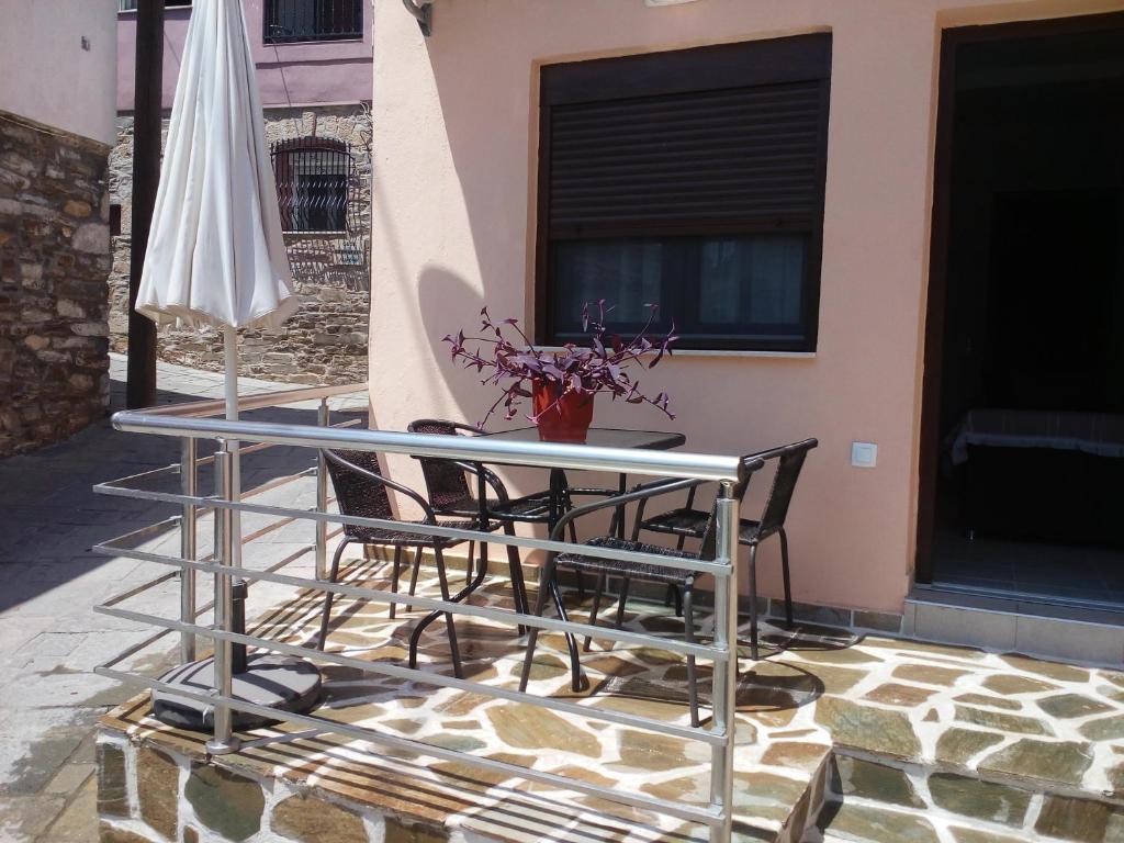 Patio nebo venkovní prostory v ubytování Stelios House