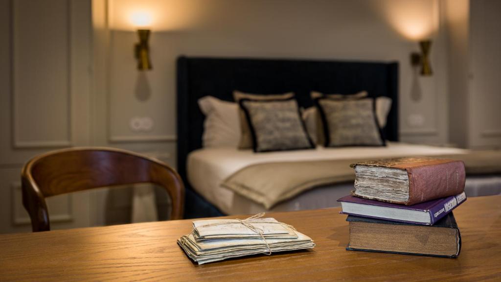 Gallery Townhouse & Home - 18