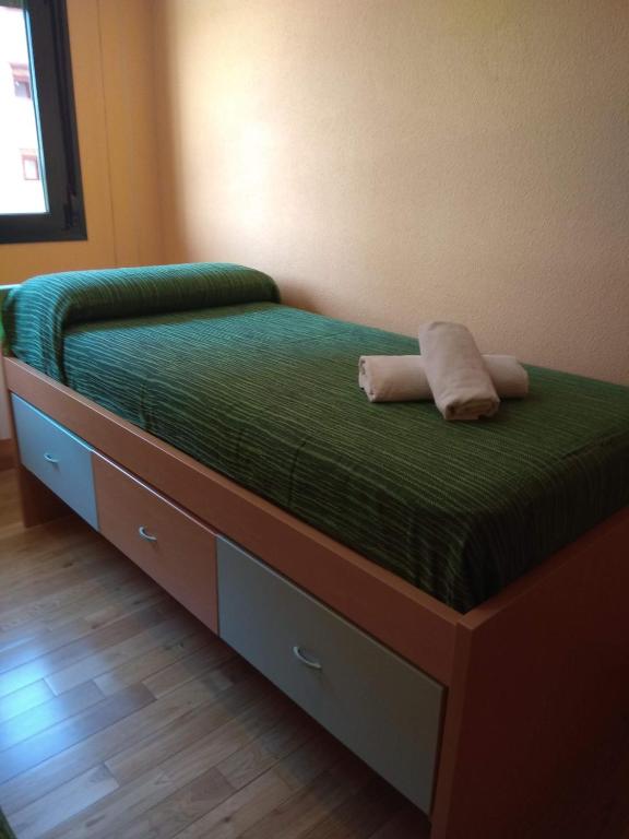 Postel nebo postele na pokoji v ubytování Lomar