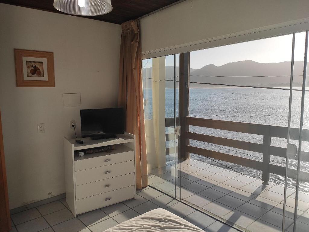  Linda casa 3 quartos 60 m da praia em Florianópolis - ideal para famílias