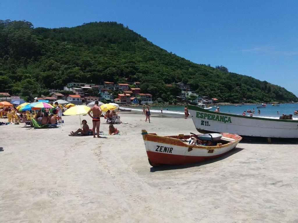  Linda casa 3 quartos 60 m da praia em Florianópolis - ideal para famílias