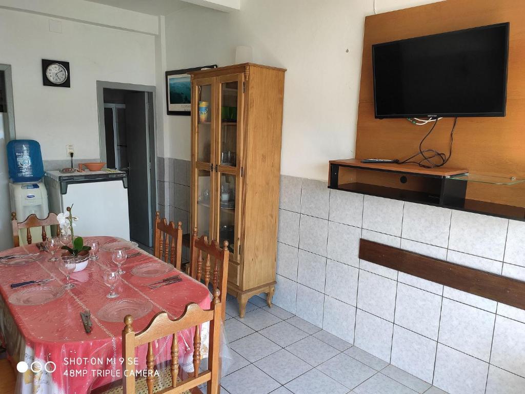 Linda casa 3 quartos 60 m da praia em Florianópolis - ideal para famílias