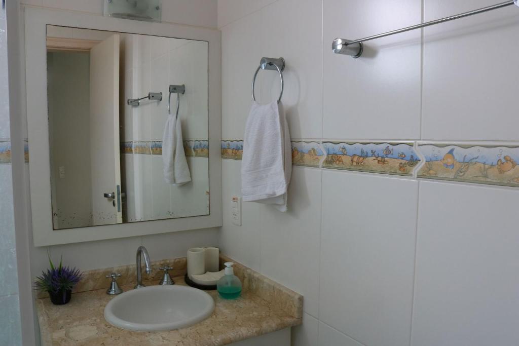  Lindo Apartamento em Jurerê 3 quartos com piscina no prédio Florianópolis