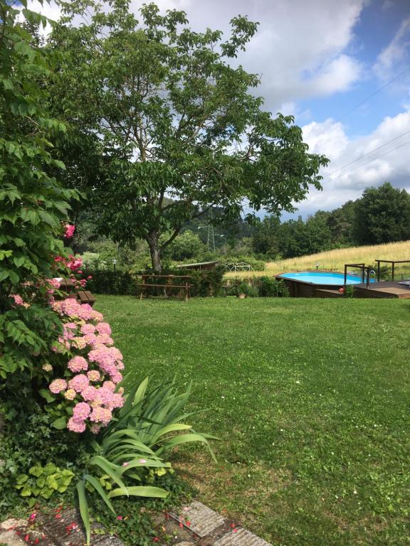 Bazén v ubytování Il Mugello B&B nebo v jeho okolí