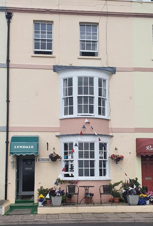 Lyndale Guest House, Weymouth – Updated 2024 Prices