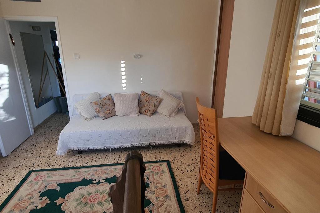 Purr and Simple Tzimmer and Cat Boarding - Housity